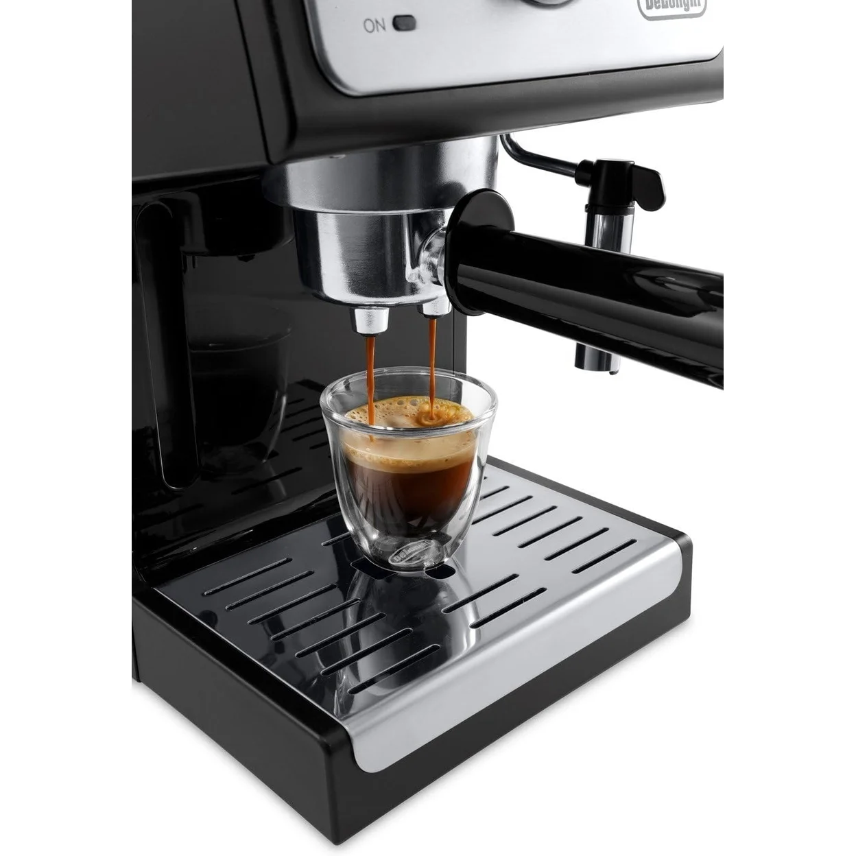 De’Longhi ECP3220 15-Bar Pump Espresso and Cappuccino Machine