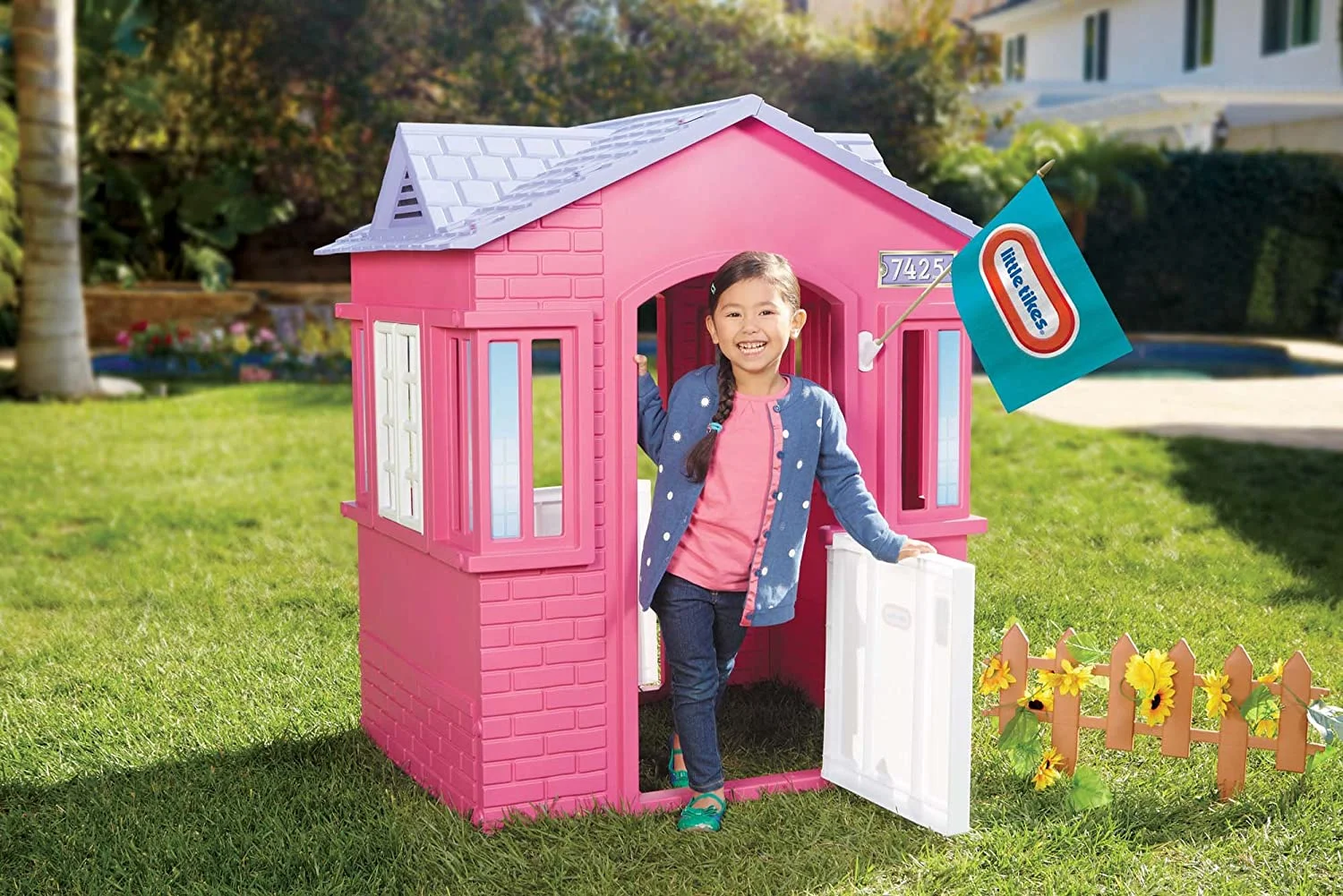 Little Tikes Cape Cottage House, Pink – Pretend Playhouse for Girls Boys Kids 2-8 Years Old