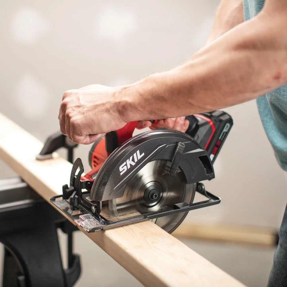 SKIL CR540602 20V 6-1/2” Cordless Circular Saw Kit with 2.0Ah Lithium Battery & Charger