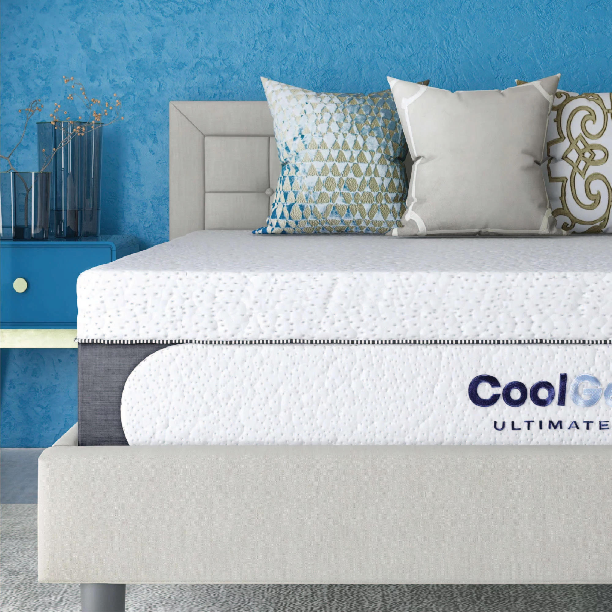 Cool Gel 14″ Gel Memory Foam Mattress with BONUS 2 Pillows, Queen