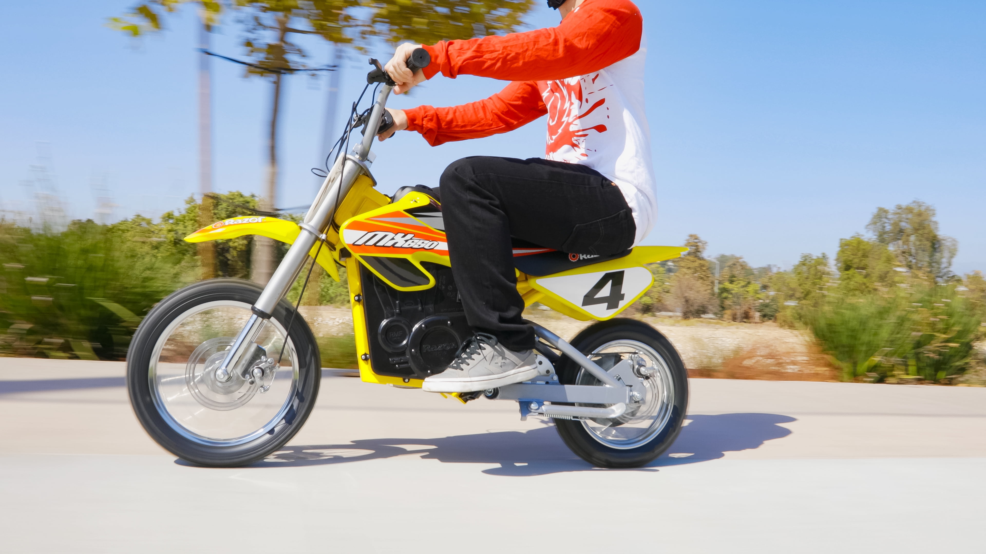 Razor Dirt Rocket MX650 – 36V Electric-Powered Dirt Bike, Ride-On for Teens & Adults