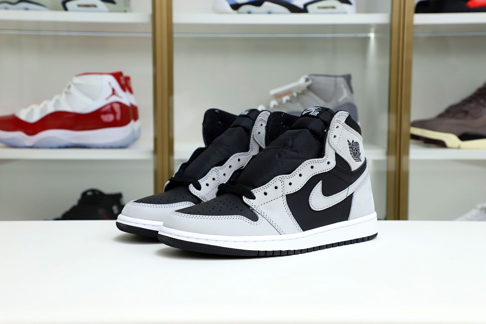 Air Jordan 1 Retro High OG  Shadow 2.0 - finekick.vip