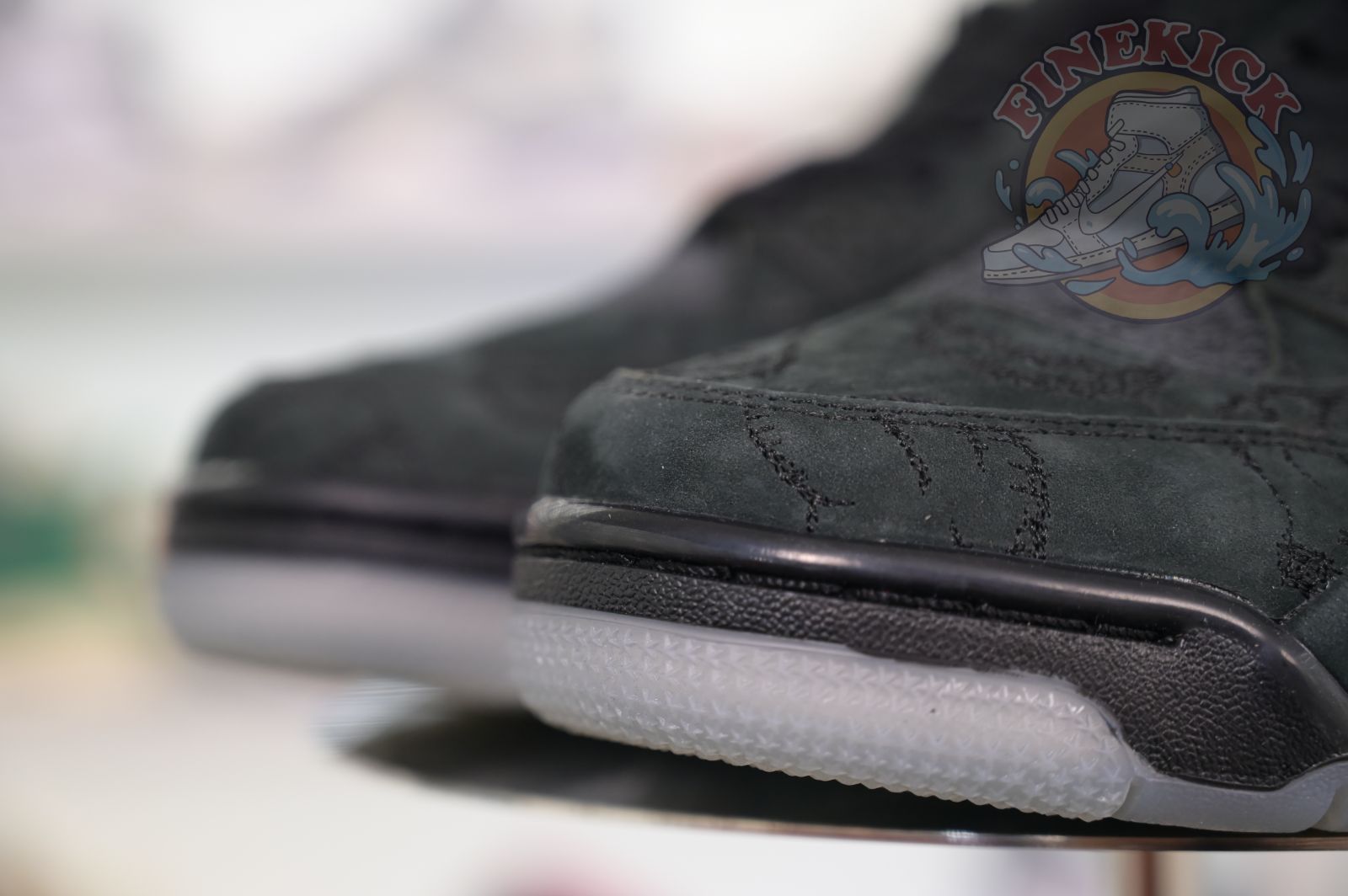 Air Jordan 4 kaws black - finekick.vip