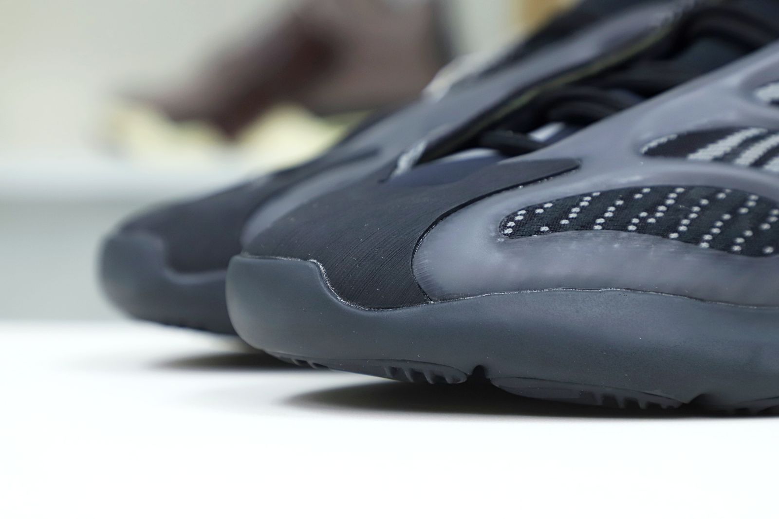 YEEZY 700 V3 'ALVAH' - finekick.vip