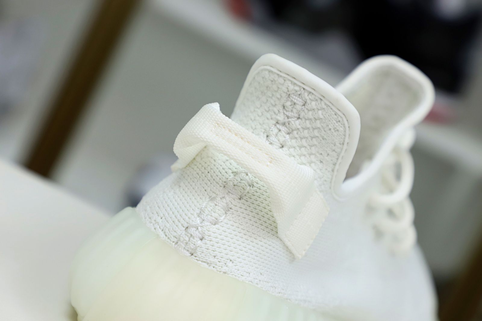 YEEZY BOOST 350 V2 'CREAM WHITE / TRIPLE WHITE' - finekick.vip