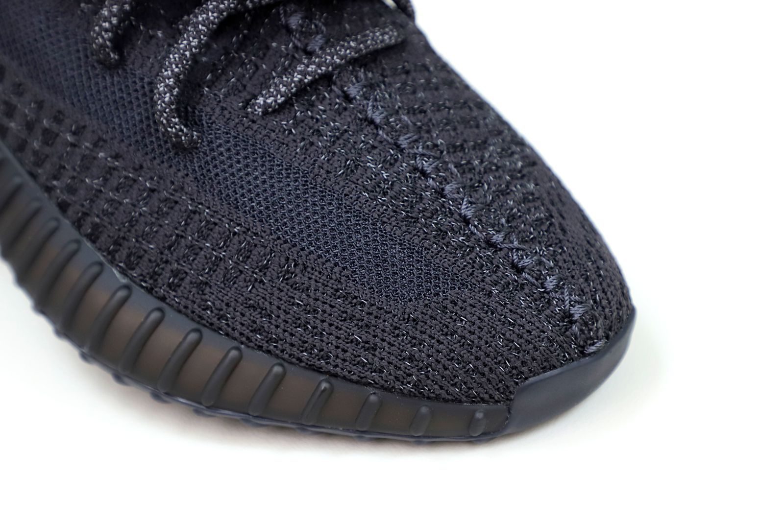 YEEZY BOOST 350 V2 'BLACK REFLECTIVE' - finekick.vip