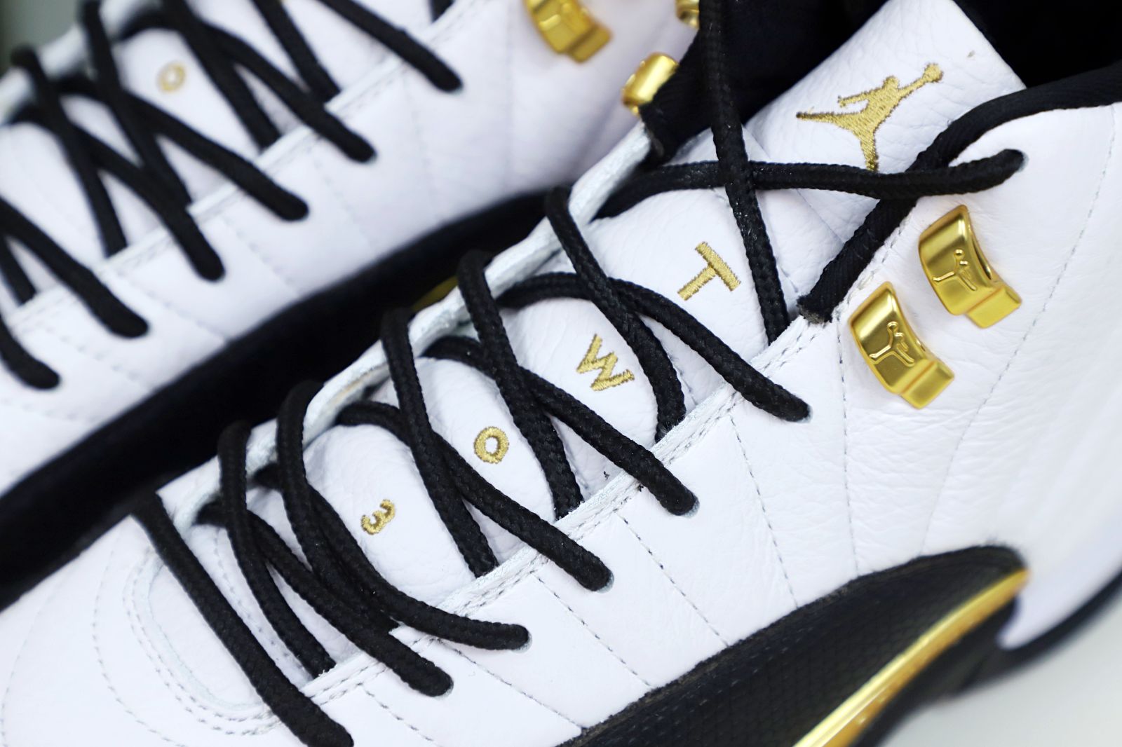AIR JORDAN 12 RETRO 'ROYALTY' - finekick.vip