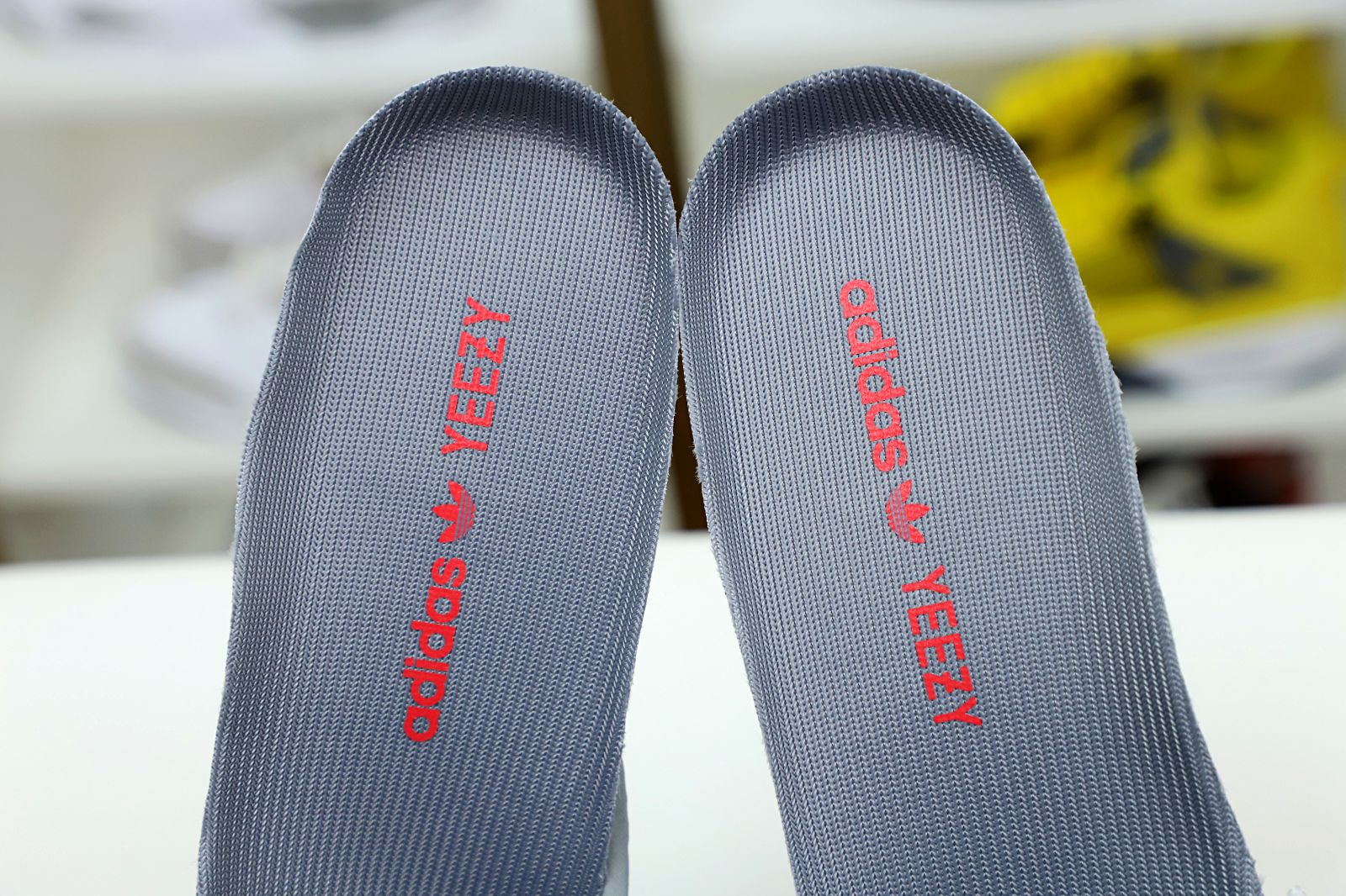 YEEZY BOOST 350 V2 'BELUGA 2.0' - finekick.vip