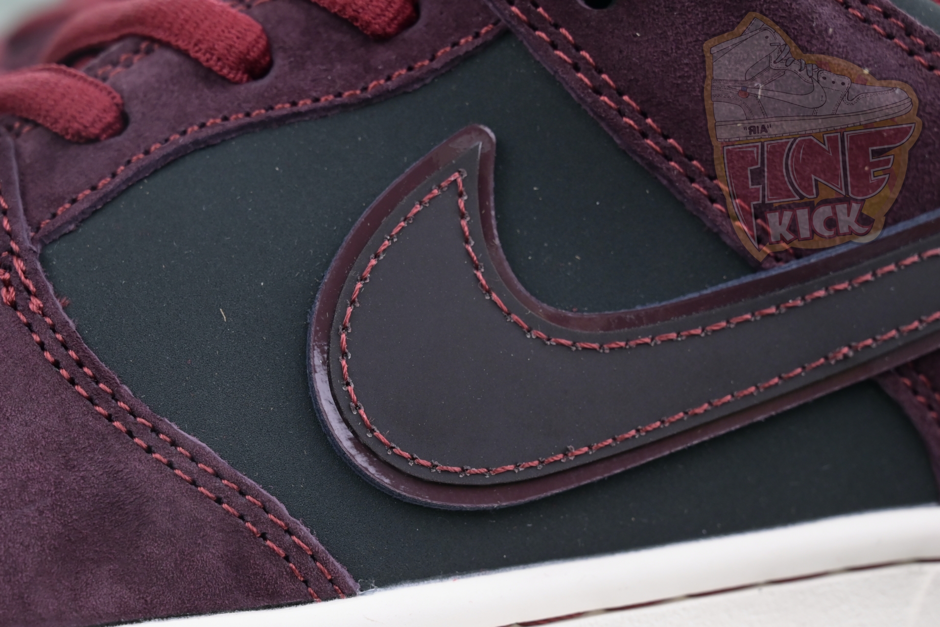 RIOT Skateshop x Nike SB Dunk Low - finekick.vip