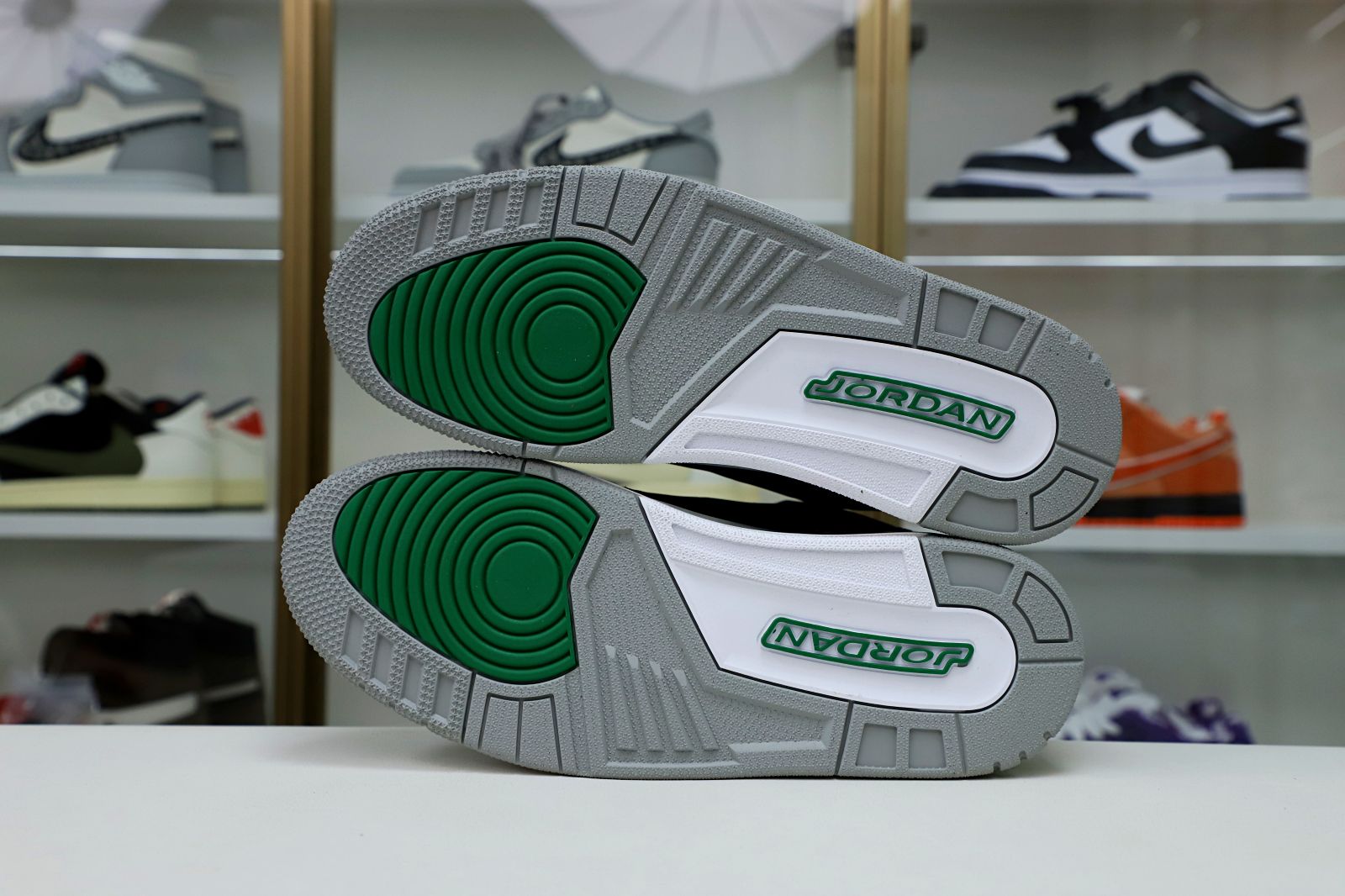 AIR JORDAN 3 PINE GREEN - finekick.vip