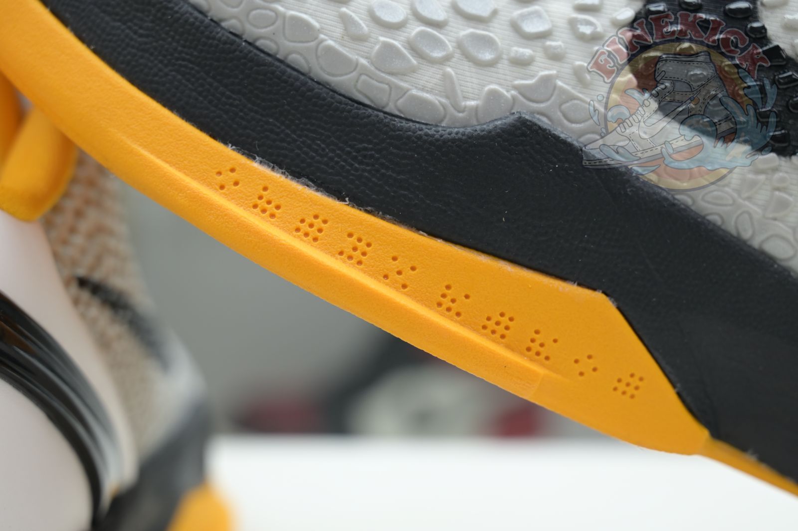 Nike Zoom Kobe 6 Protro