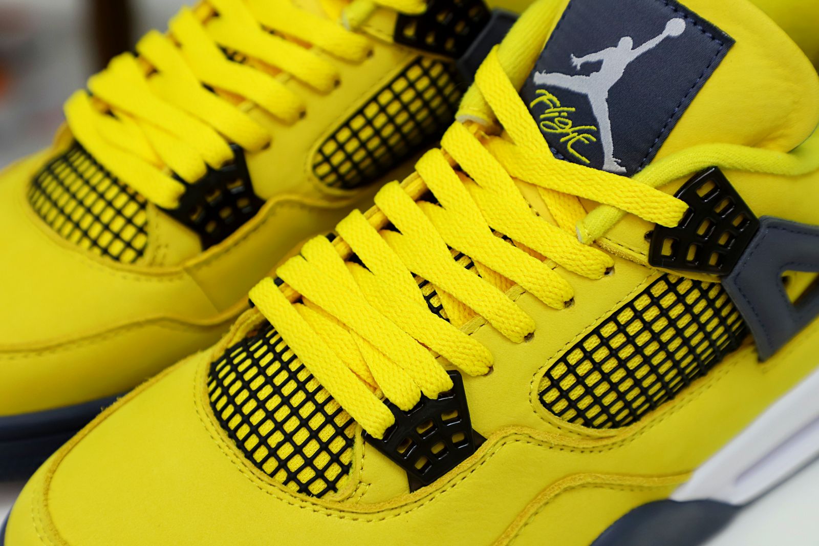 AIR Air JORDAN 4 RETRO 'LIGHTNING' 2021 - finekick.vip