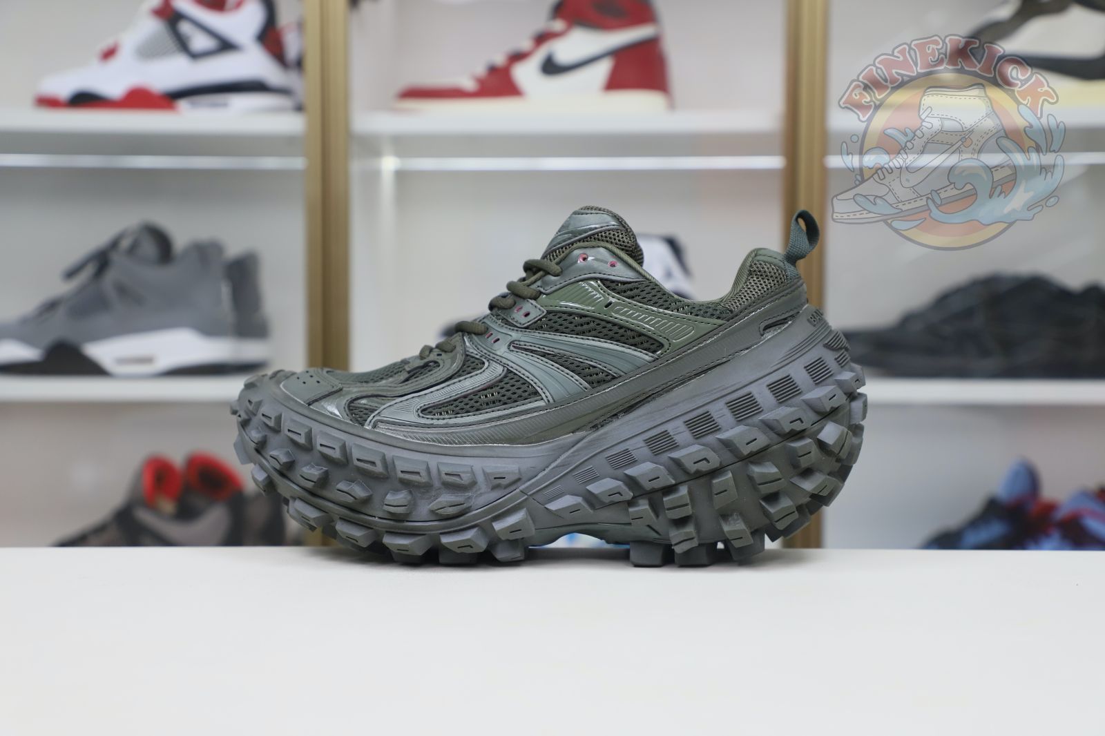Balenciaga BLGA  Defender - finekick.vip