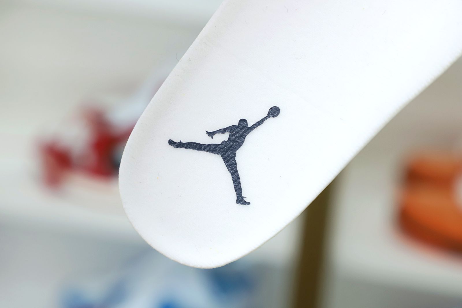 FRAGMENT DESIGN X AIR JORDAN 3 RETRO SP 'WHITE' - finekick.vip
