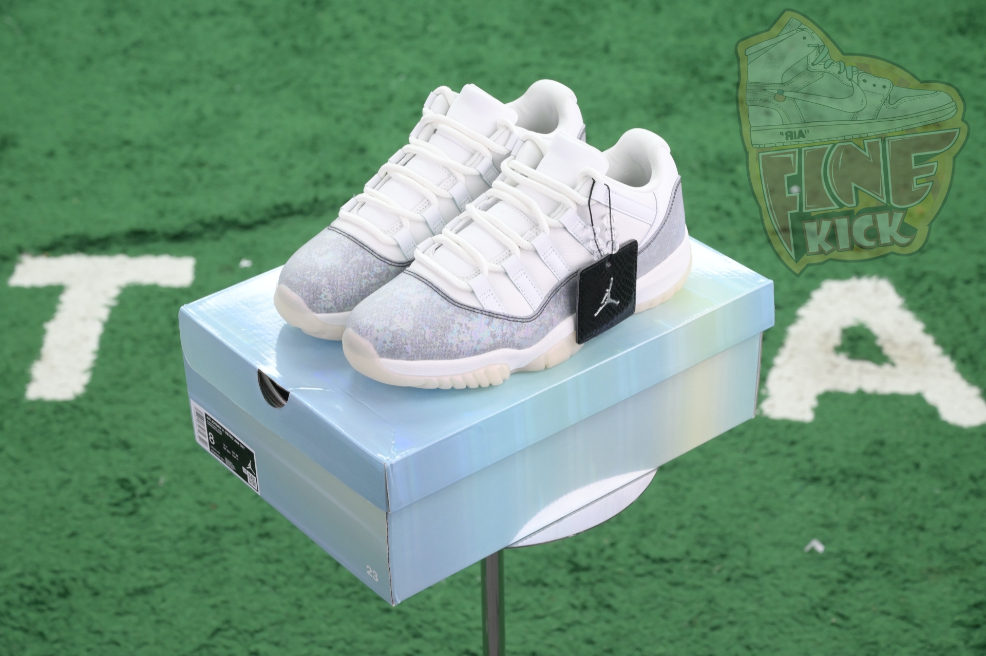 Air Jordan 11 Low  CNY - finekick.vip