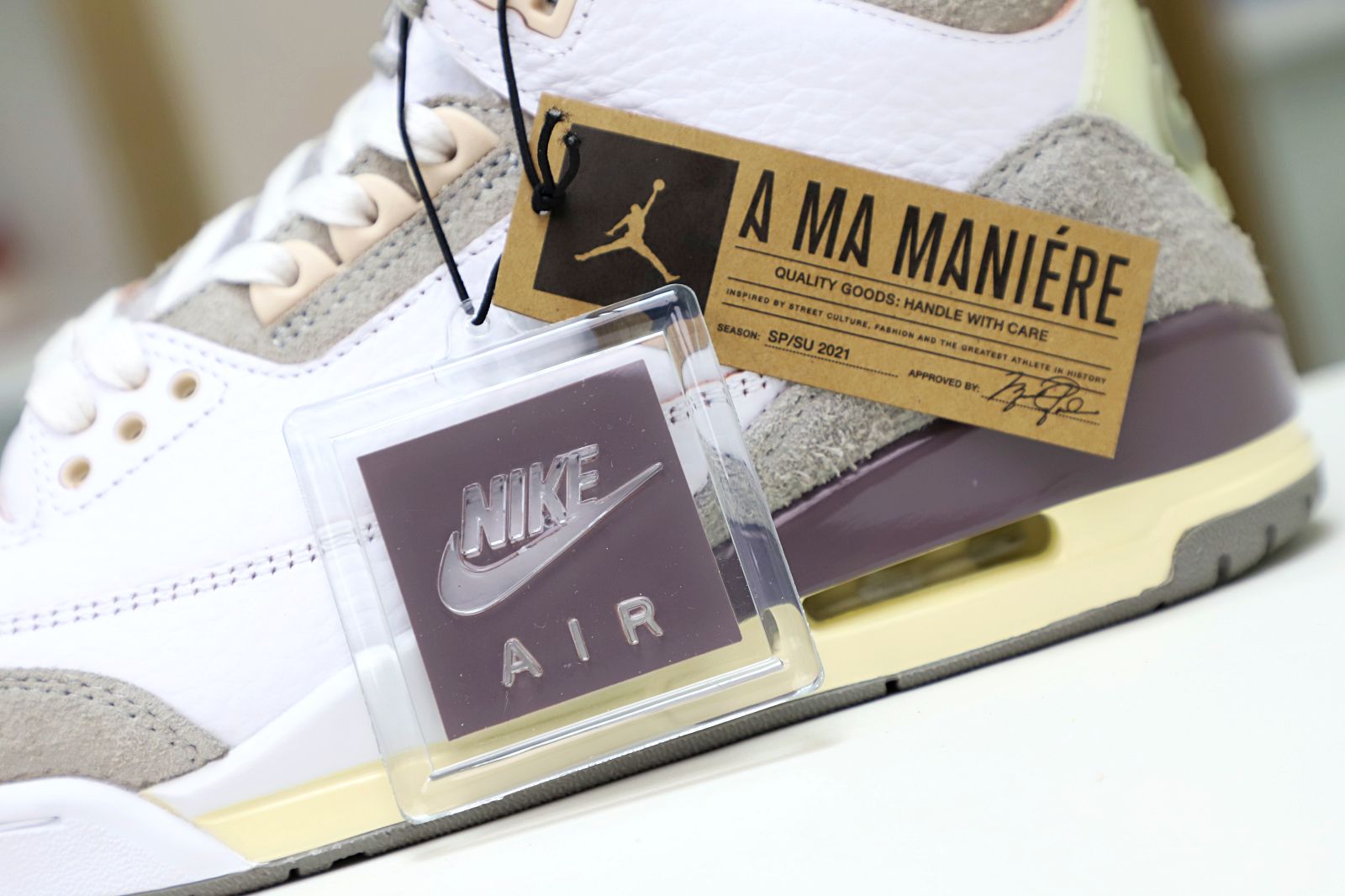 MANIÉRE X WMNS AIR JORDAN 3 - finekick.vip