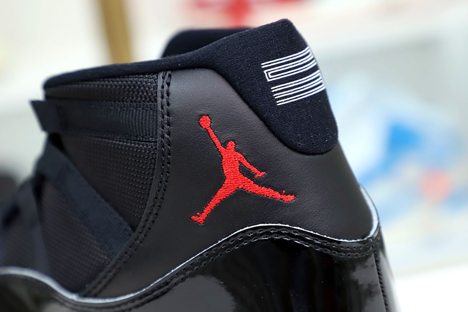 AIR JORDAN 11 RETRO 'BRED' 2019 - finekick.vip