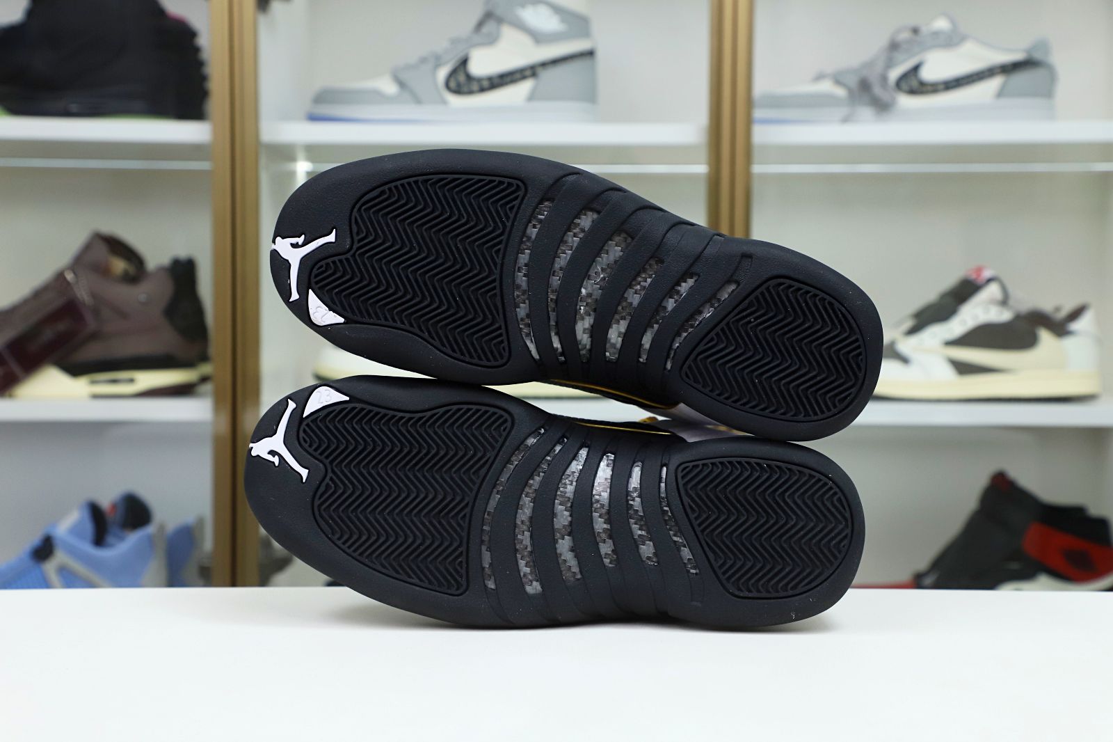 AIR JORDAN 12 RETRO 'ROYALTY' - finekick.vip