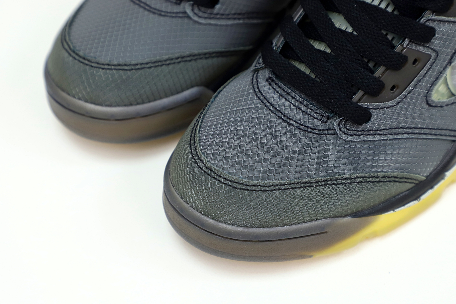 OFF-WHITE X AIR JORDAN 5 RETRO SP 'MUSLIN' - finekick.vip