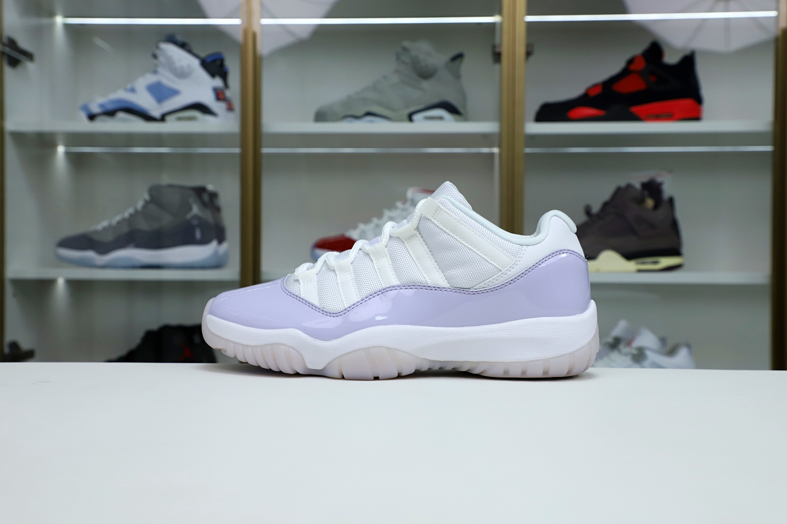 AIR JORDAN 11 LOW PURE VIOLET - finekick.vip