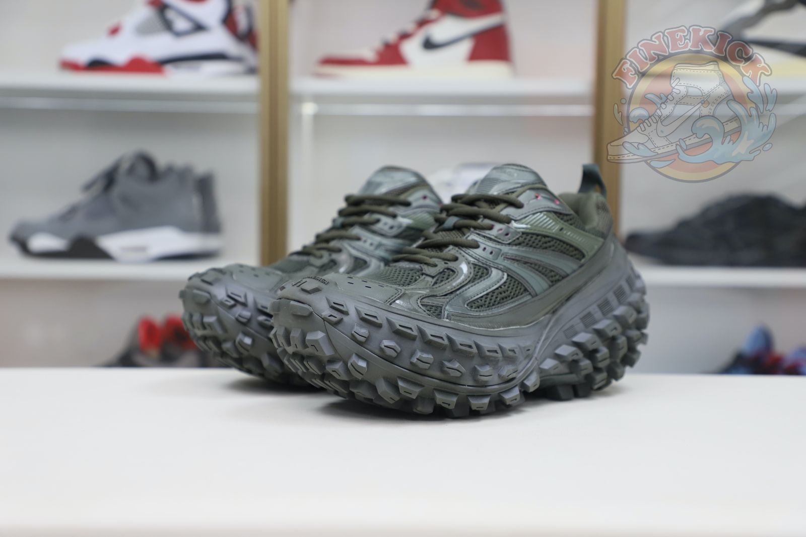Balenciaga BLGA  Defender - finekick.vip