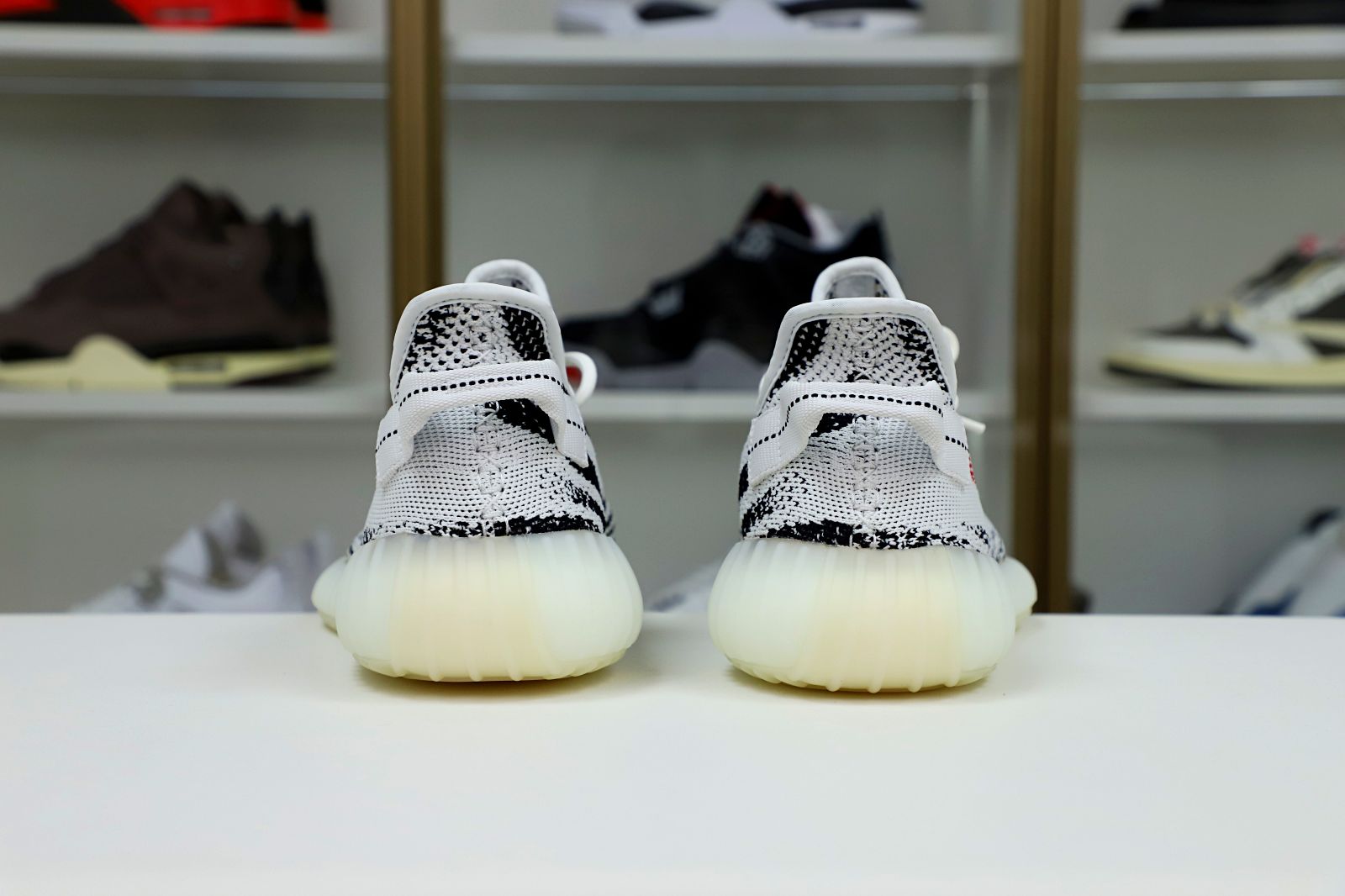 YEEZY BOOST 350 V2 'ZEBRA' - finekick.vip