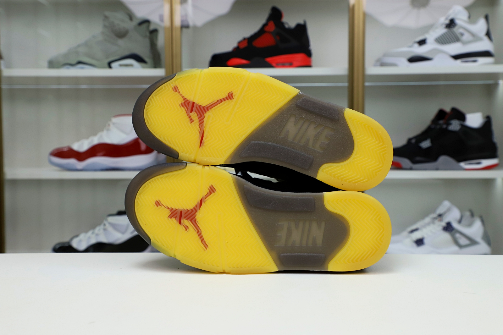 OFF-WHITE X AIR JORDAN 5 RETRO SP 'MUSLIN' - finekick.vip
