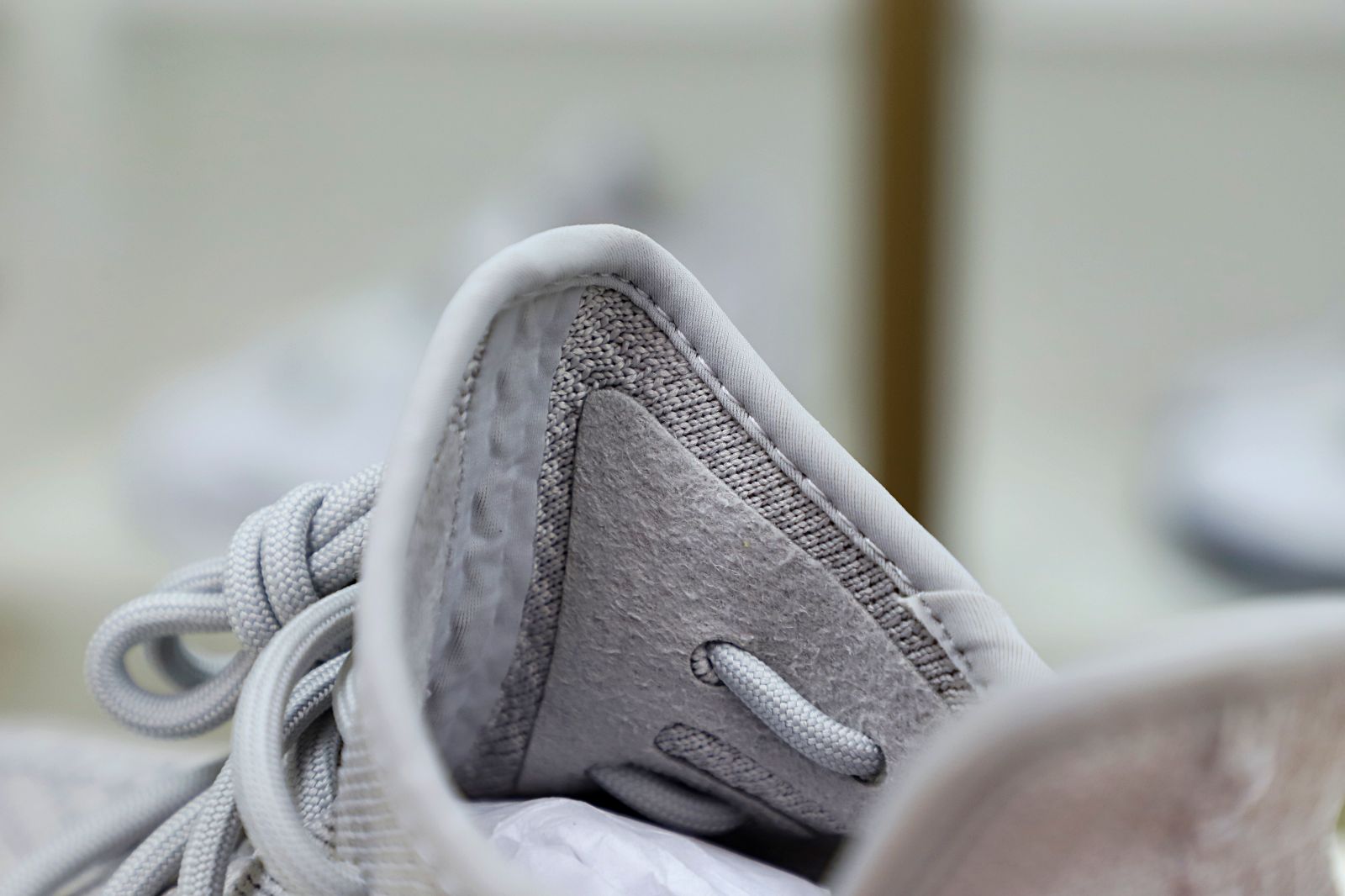Yeezy Boost 350 V2 “Tail - finekick.vip