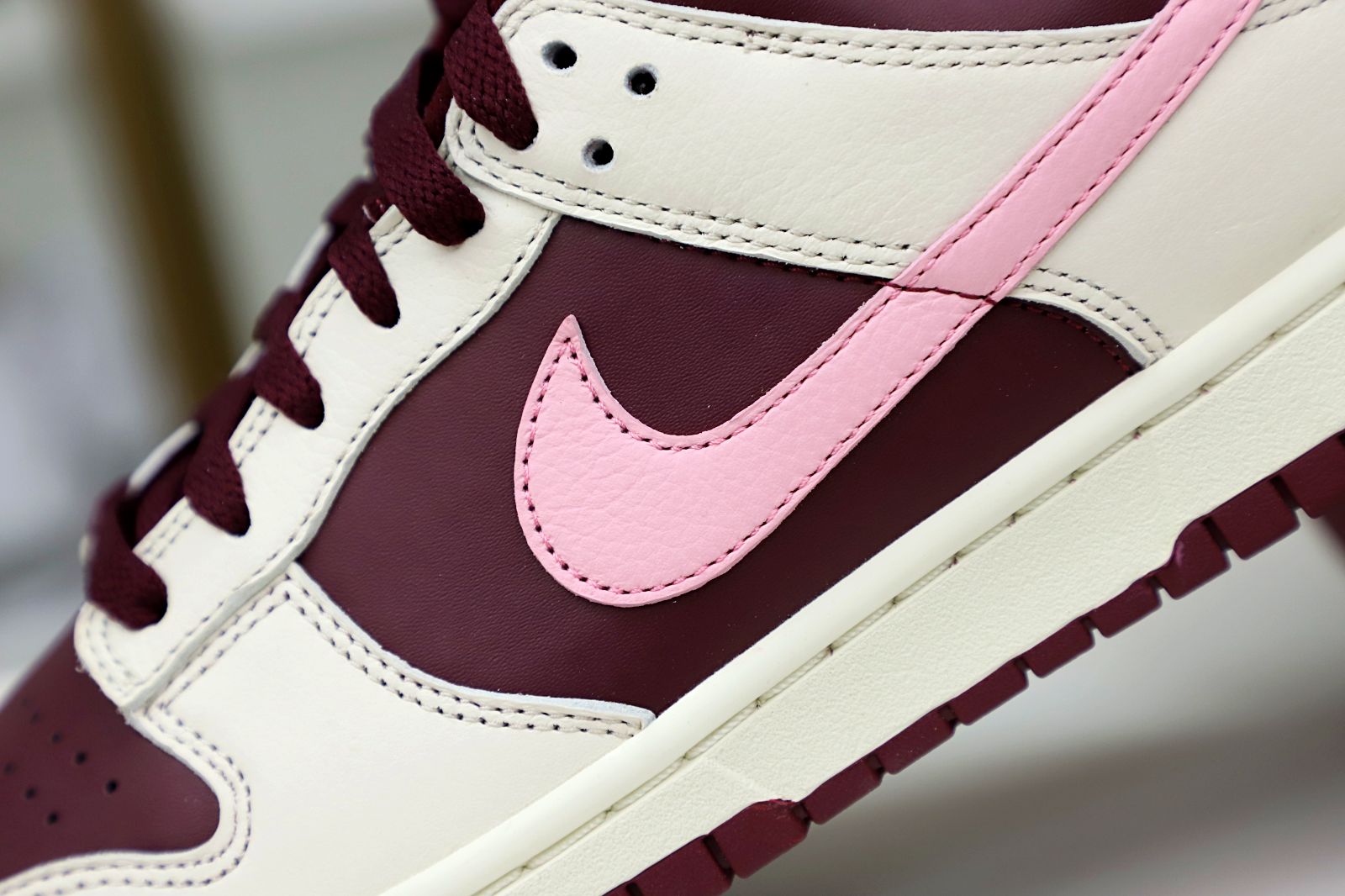NIKE DUNK LOW VALENTINE DAY - finekick.vip