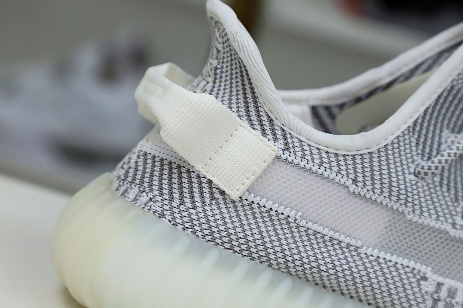 YEEZY BOOST 350 V2 'STATIC NON- - finekick.vip