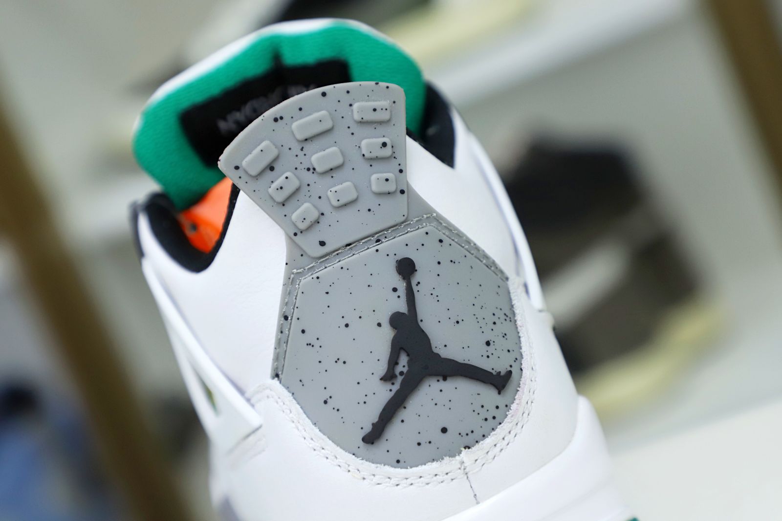 WMNS AIR JORDAN 4 RETRO 'RAST - finekick.vip