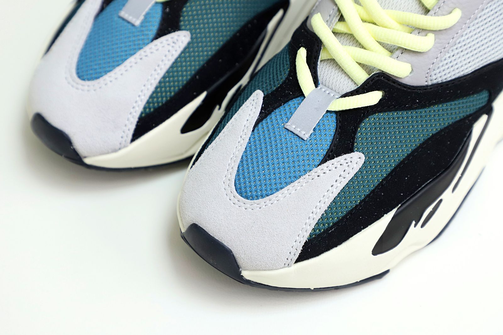 YEEZY BOOST 700 'WAVE RUNNER' - finekick.vip