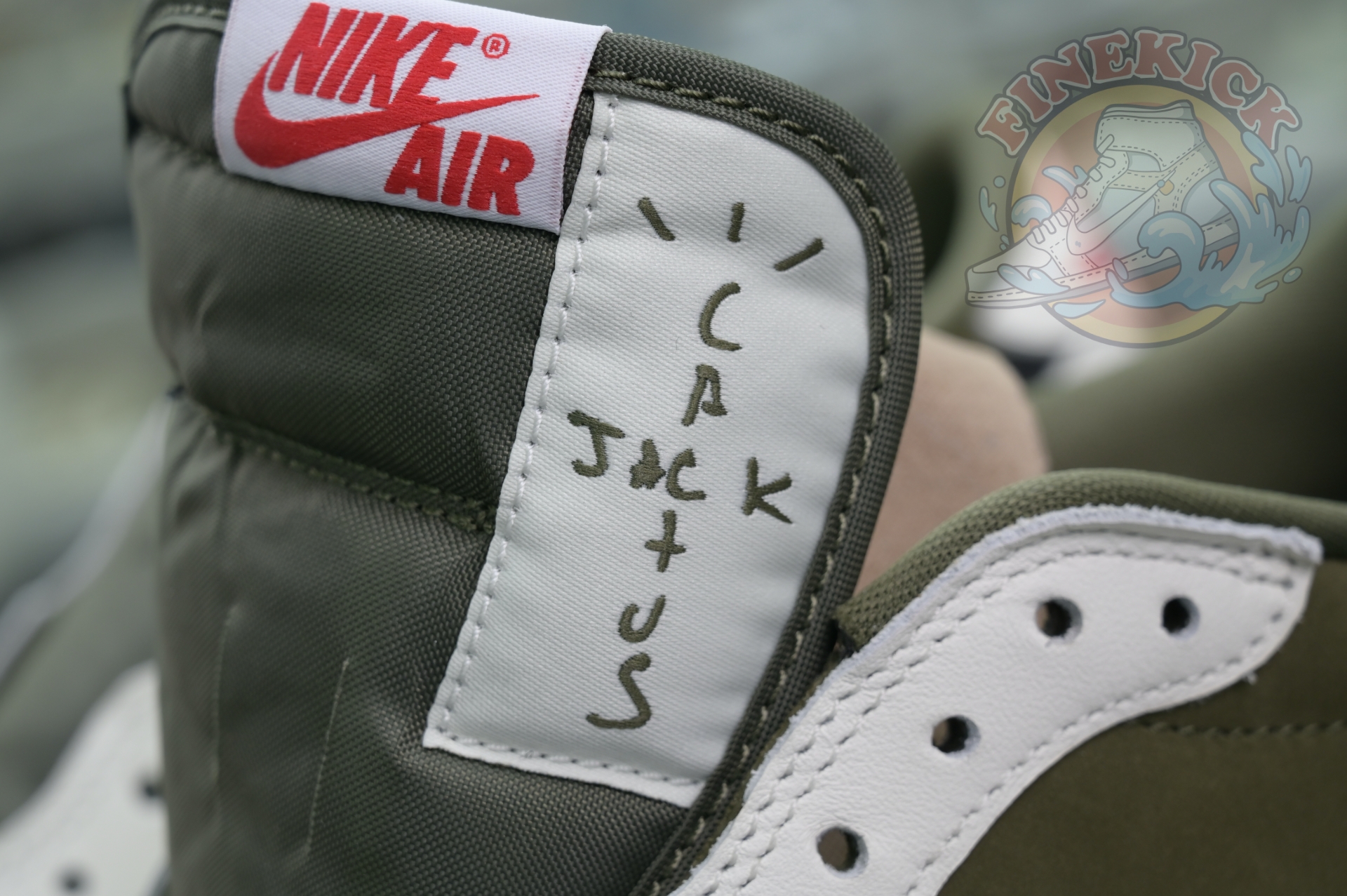 Travis Scott x Air Jordan 1 Low OG “Medium Olive” - finekick.vip