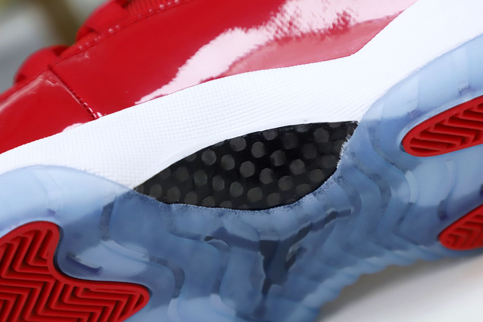 JORDAN 11 RETRO WIN LIKE 96 378037-623 - finekick.vip