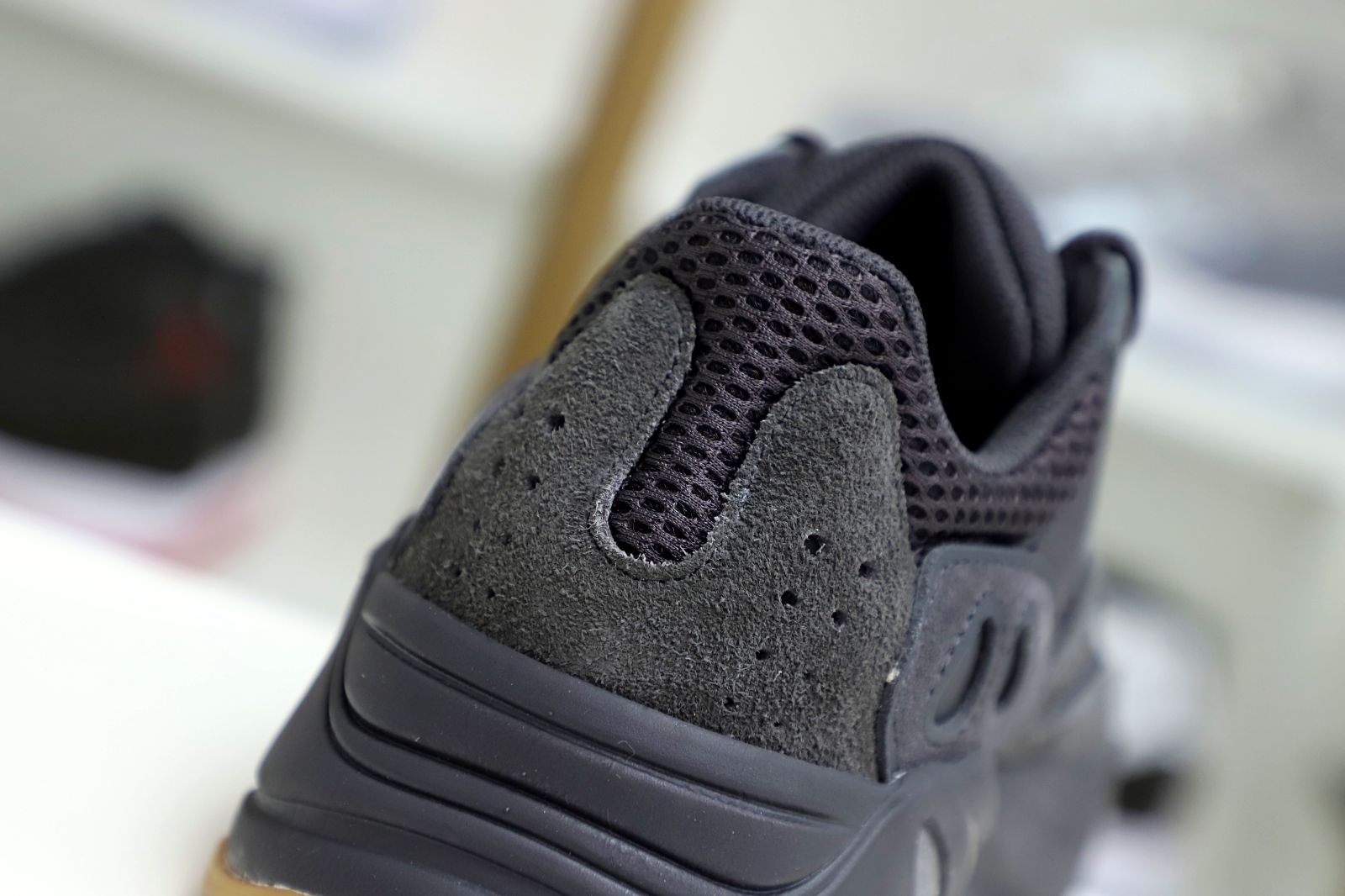 YEEZY BOOST 700 'UTILITY BLACK' - finekick.vip