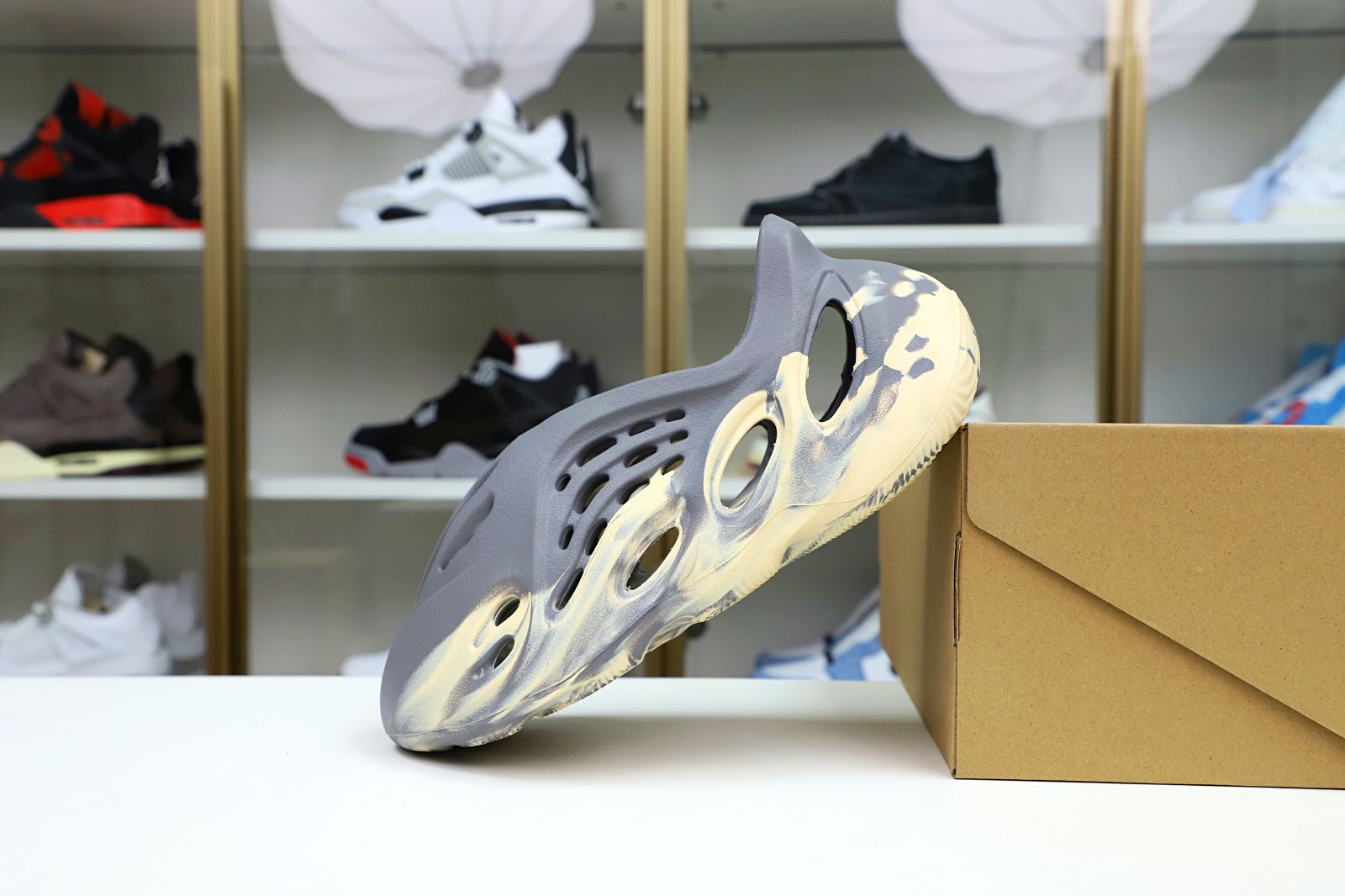 YEEZY FOAM RUNNER 'MXT MOON GREY' - finekick.vip