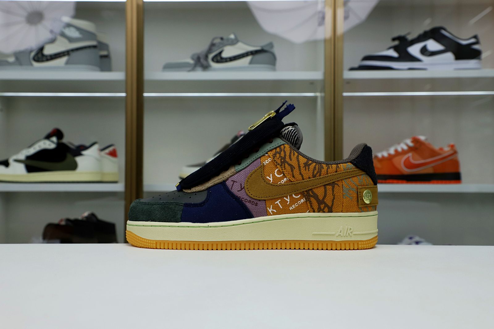 TRAVIS SCOTT X AIR FORCE 1 LOW 'CACTUS - finekick.vip