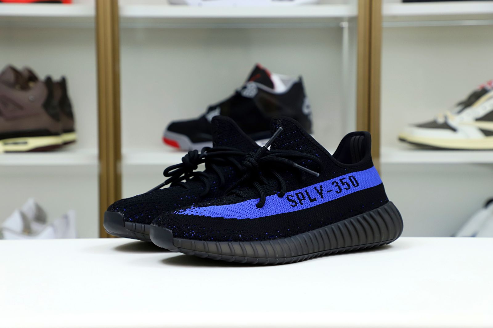 YEEZY BOOST 350 V2 'DAZZLING BLUE' - finekick.vip