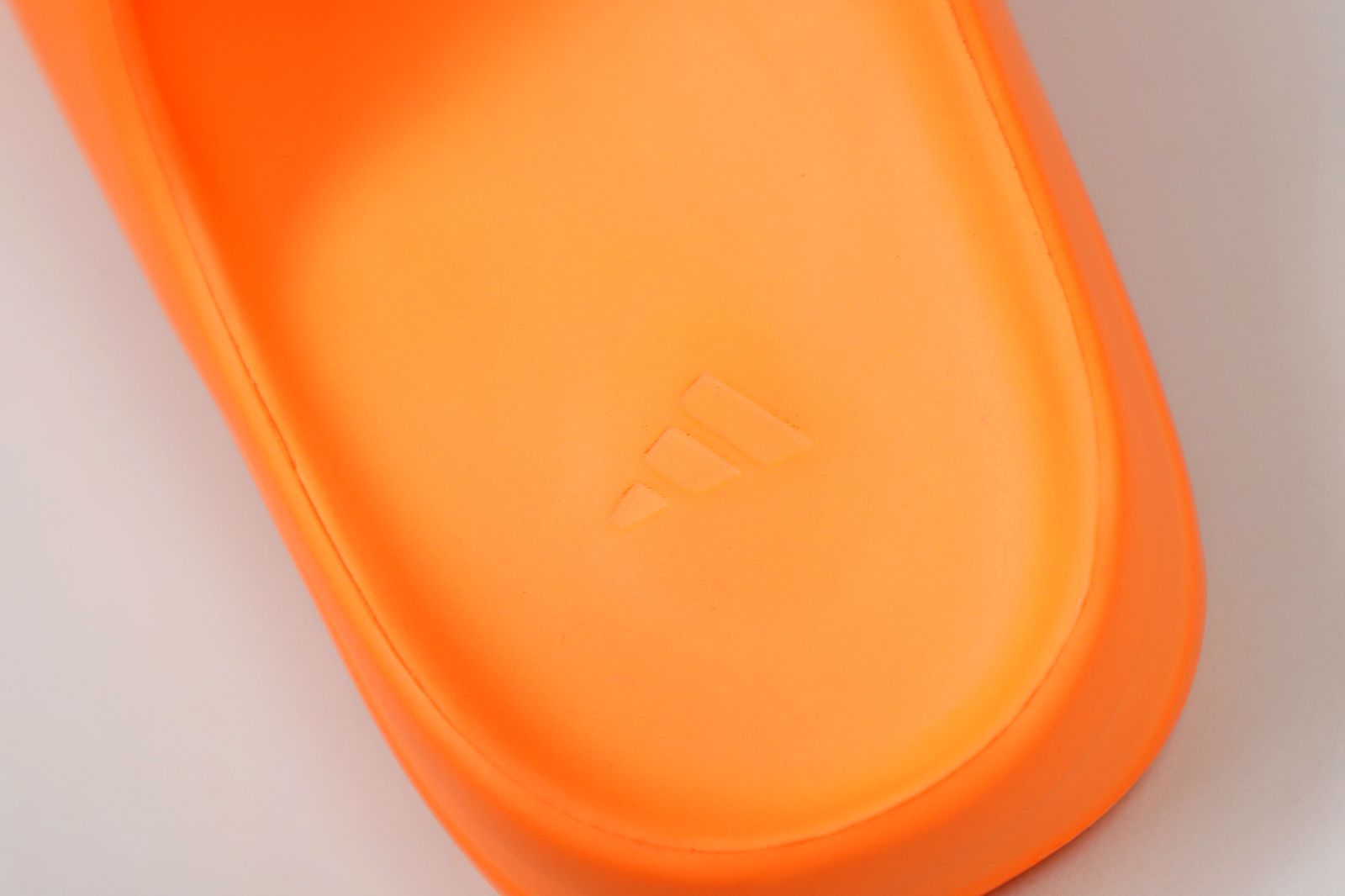 YEEZY SLIDES GZ0953 - finekick.vip