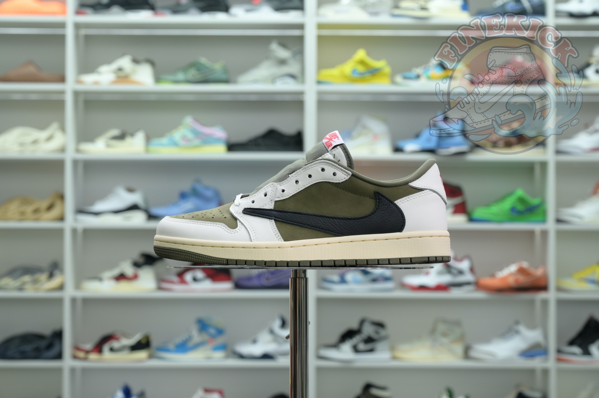 Travis Scott x Air Jordan 1 Low OG “Medium Olive” - finekick.vip