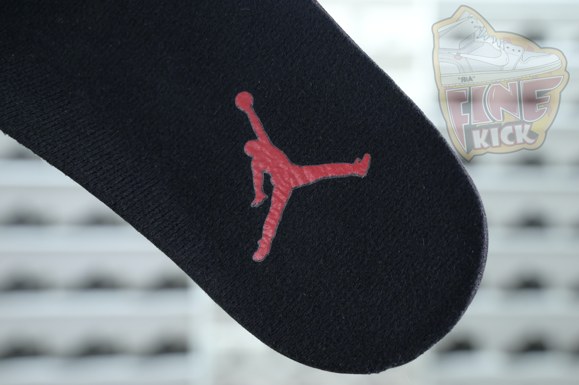 Air Jordan 12 Flu Game 2025 - finekick.vip