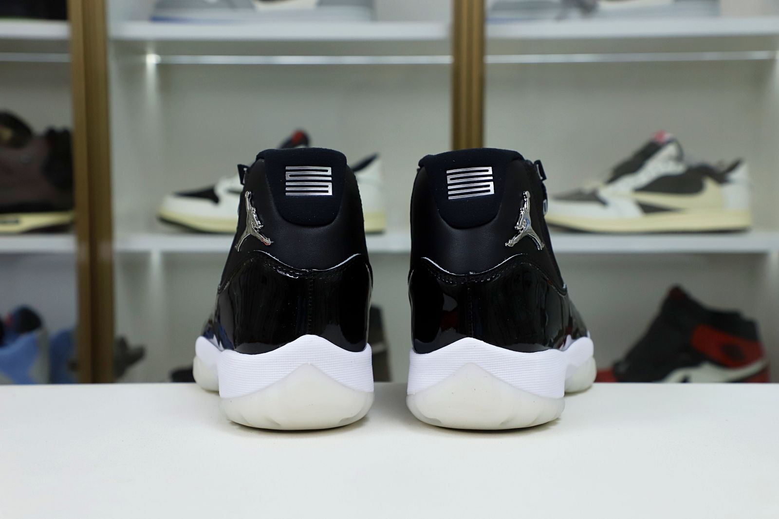 AIR JORDAN 11 RETRO 'JUBILEE / 25TH - finekick.vip