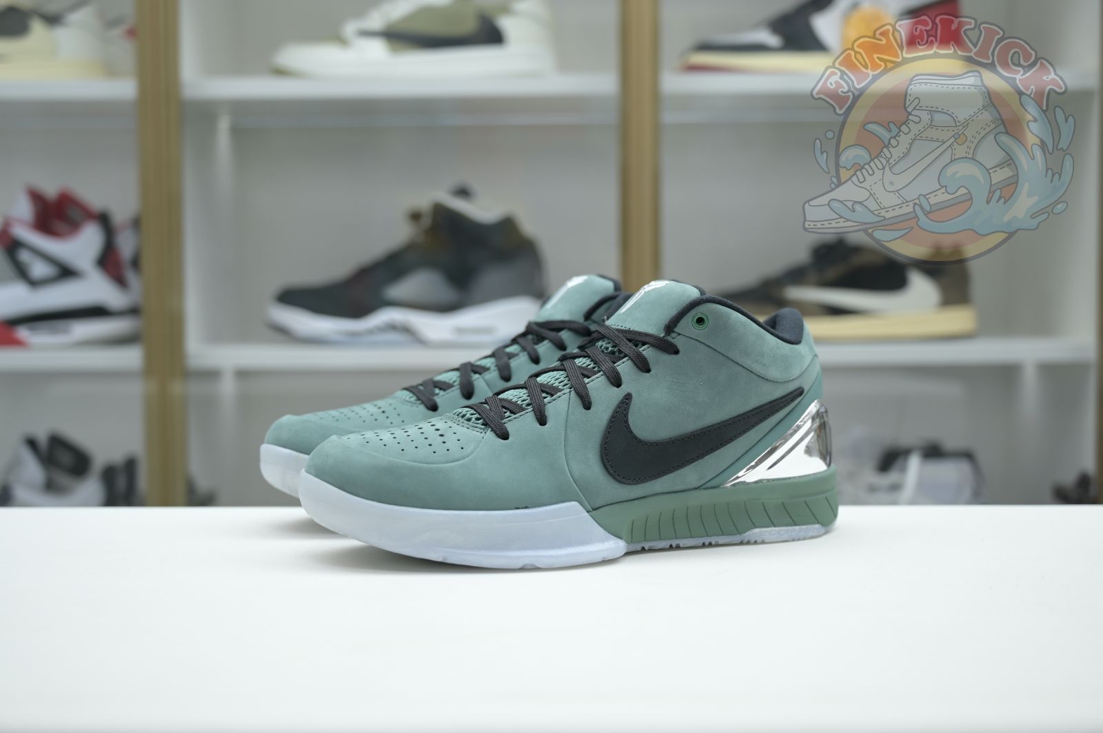 Nike Zoom Kobe 4 Protro