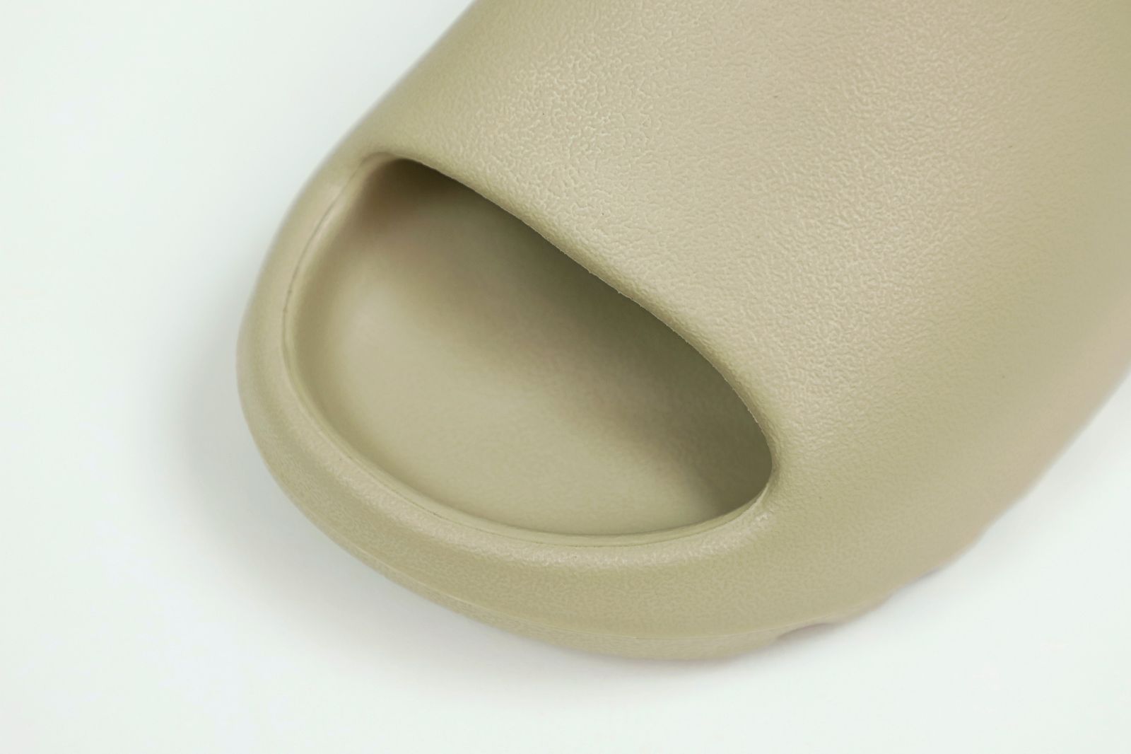 YEEZY SLIDES GW1934 - finekick.vip