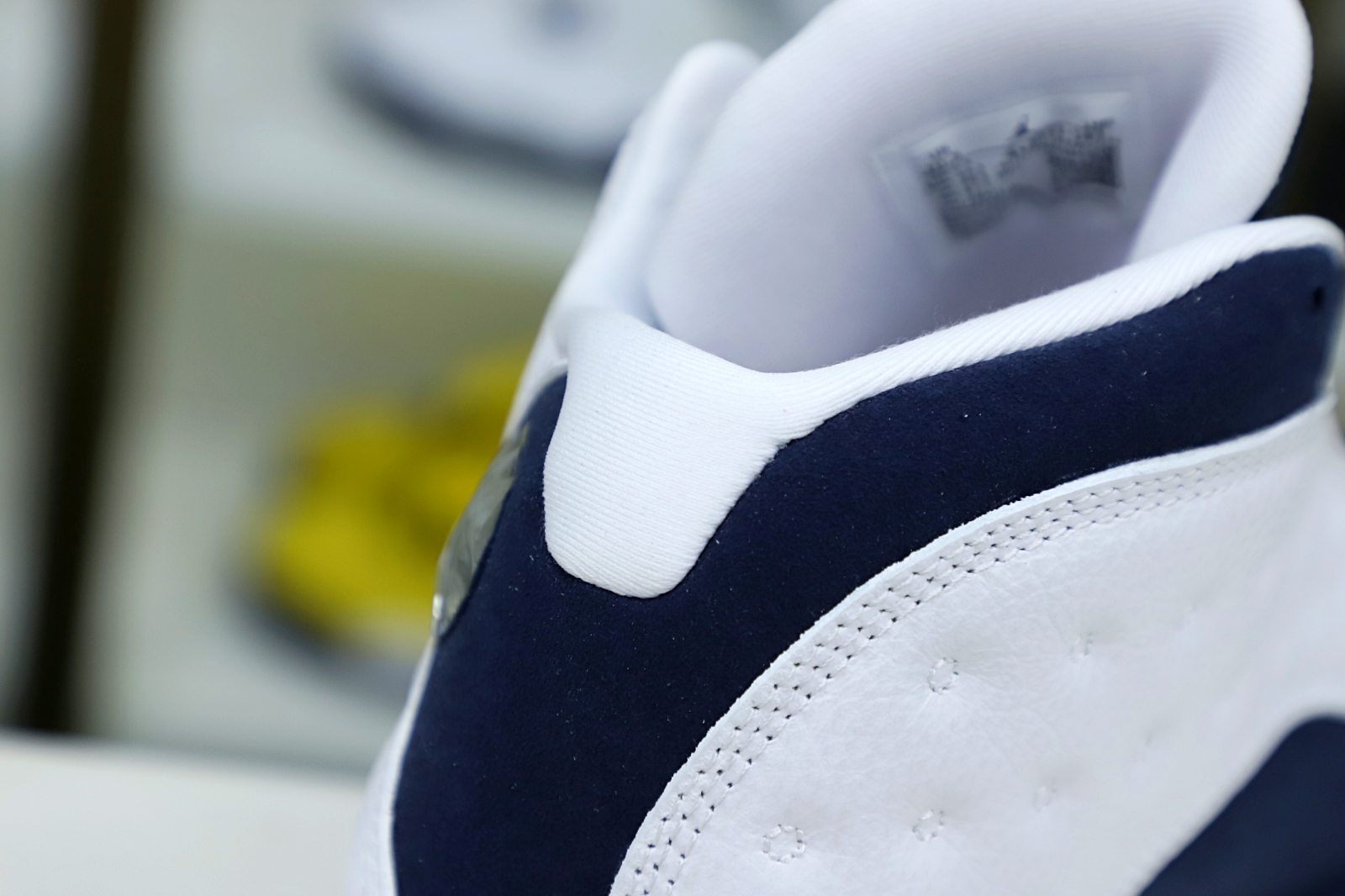 AIR JORDAN 13 RETRO WHITE OBSIDIAN POWDER BLUE 414571-144 - finekick.vip