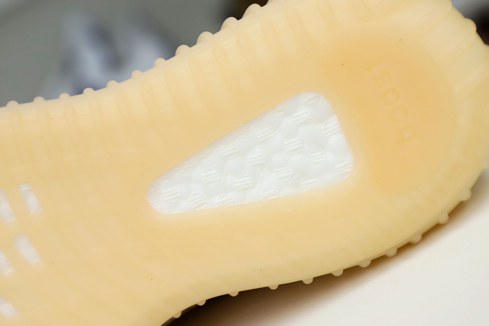 YEEZY BOOST 350 V2 'SYNTH REFLECTIVE' - finekick.vip