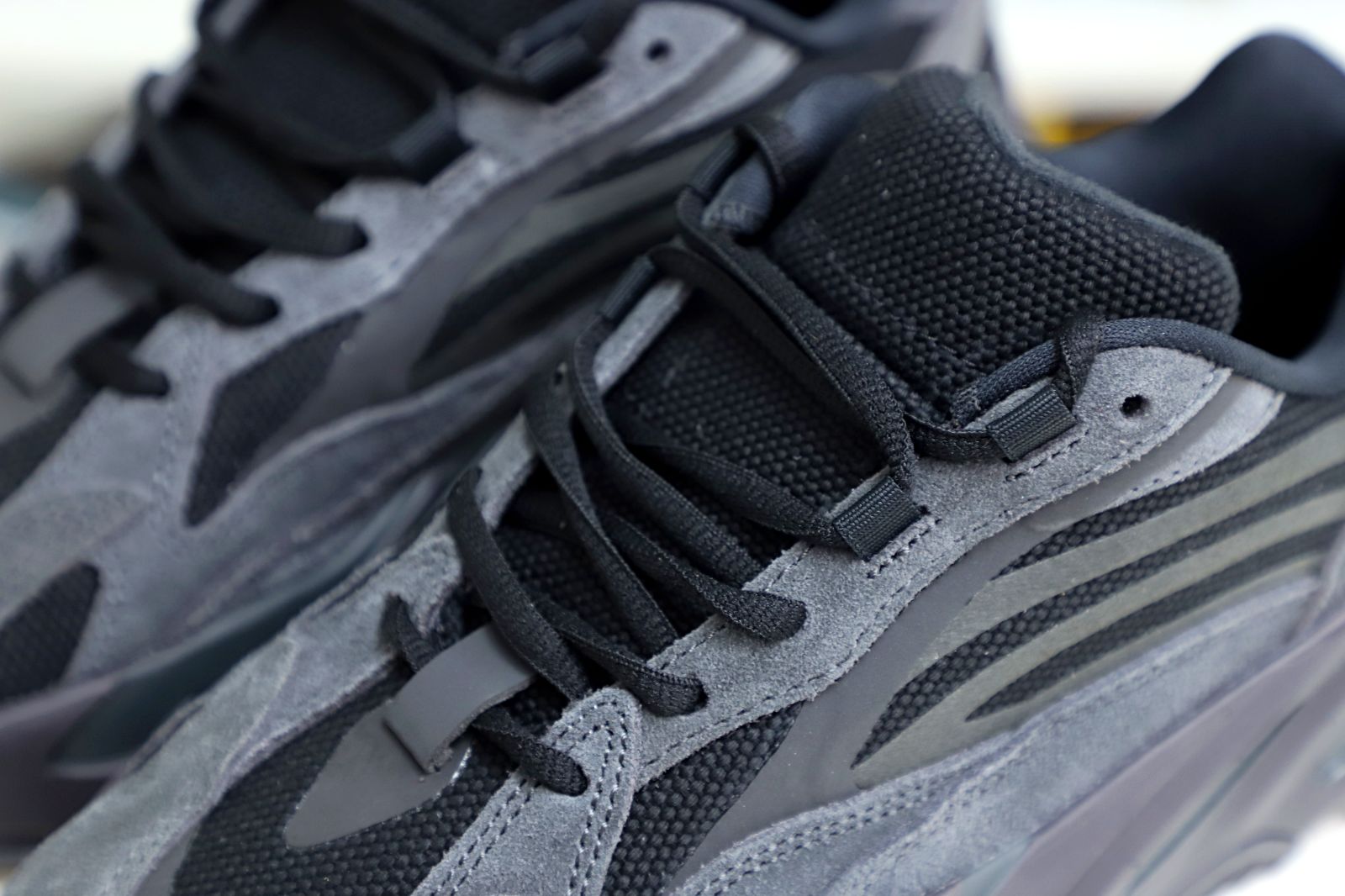 Yeezy Boost 700 V2 Vanta 2019 - finekick.vip