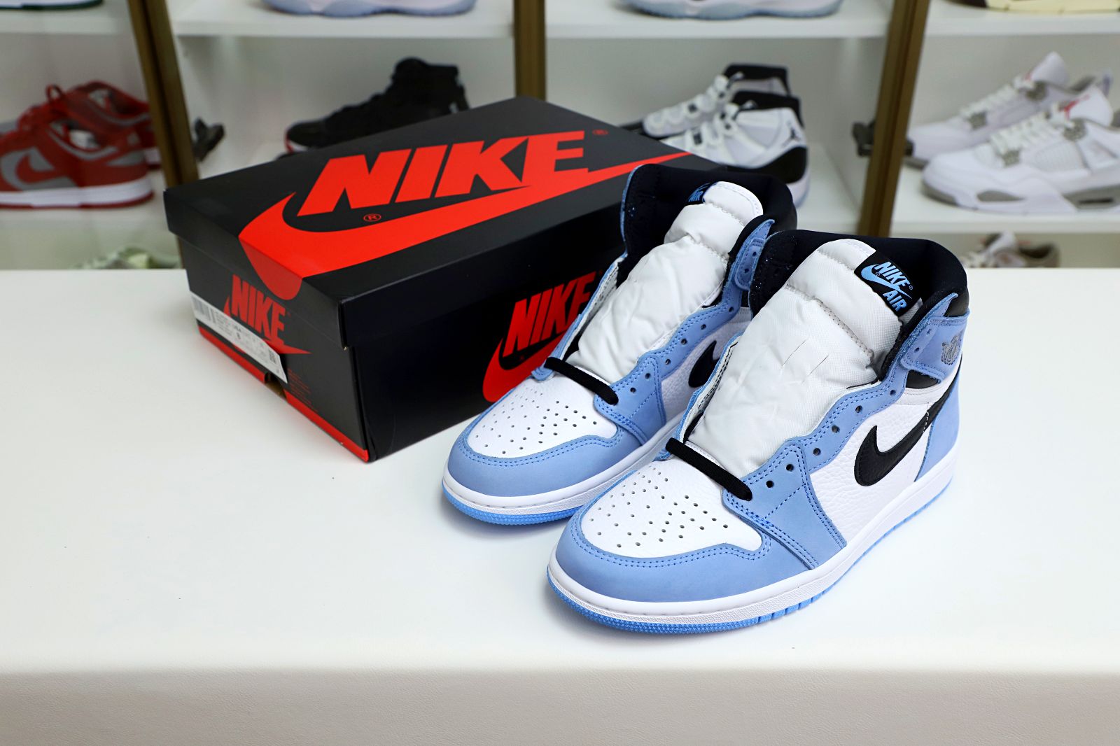 AIR JORDAN 1 RETRO HIGH OG 'UNIVERSITY - finekick.vip