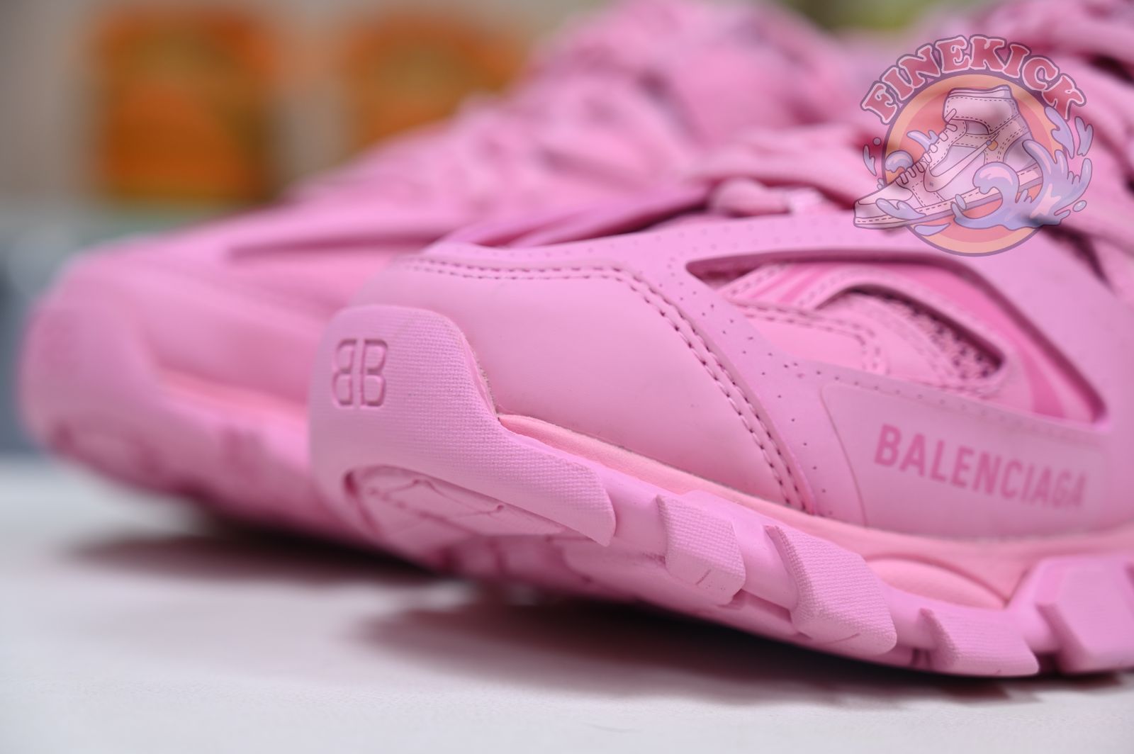 Balenciaga BLGA  Track(LED) - finekick.vip