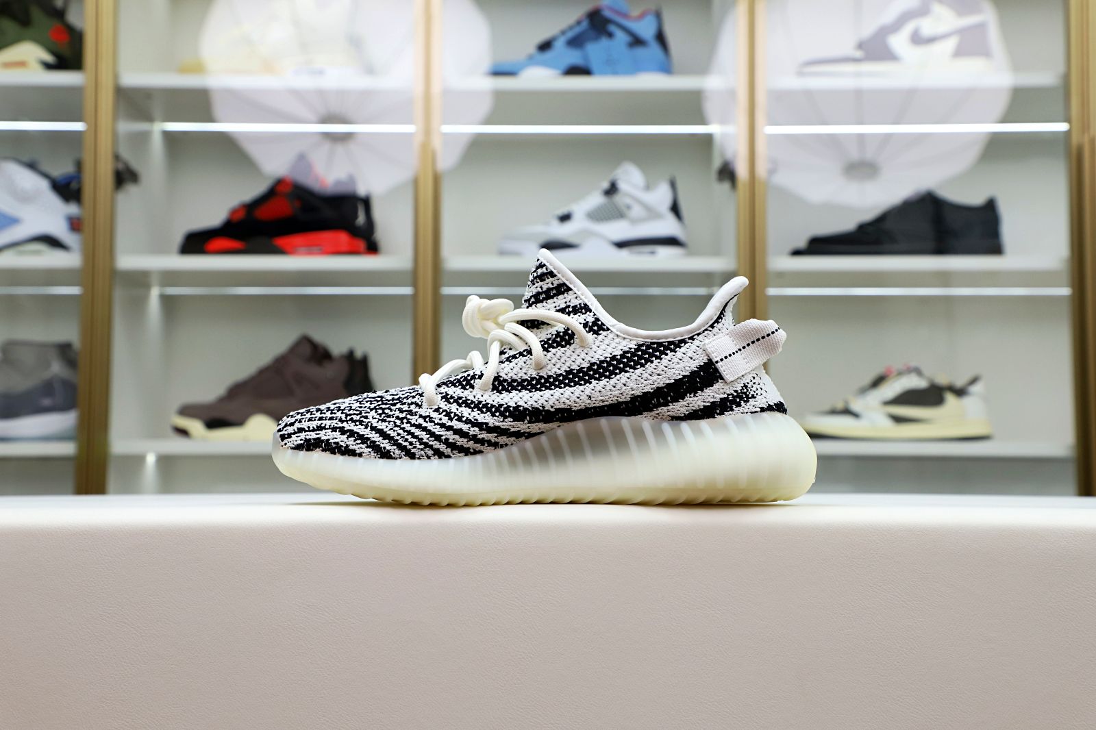 YEEZY BOOST 350 V2 'ZEBRA' - finekick.vip